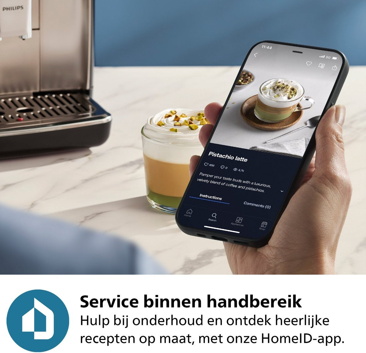 2300 Series – Fully Automatic Espresso Machine – LatteGo Milk System – 4 Different Drinks – Black – EP2334/10